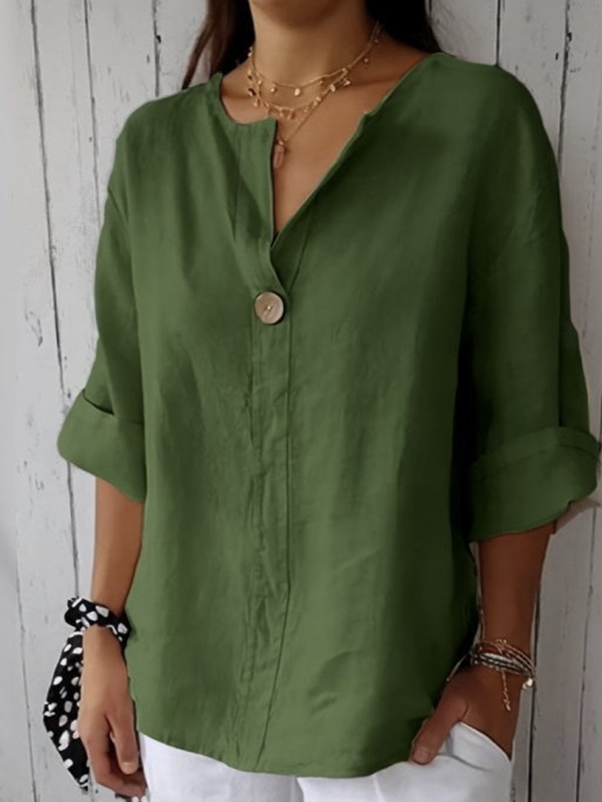 Lila | Casual V-Neck Blouse