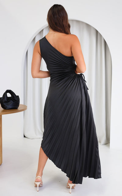 Sophie | Elegant Black Maxi